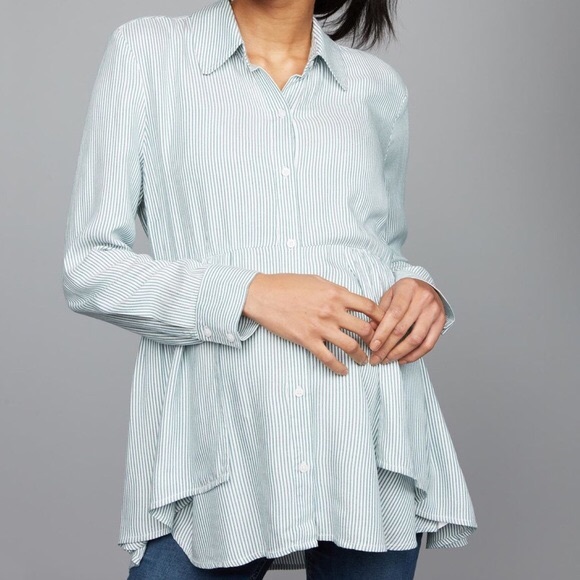 A Pea in the Pod Tops - 🤰🏼A Pea in the Pod Striped Top🤰🏼